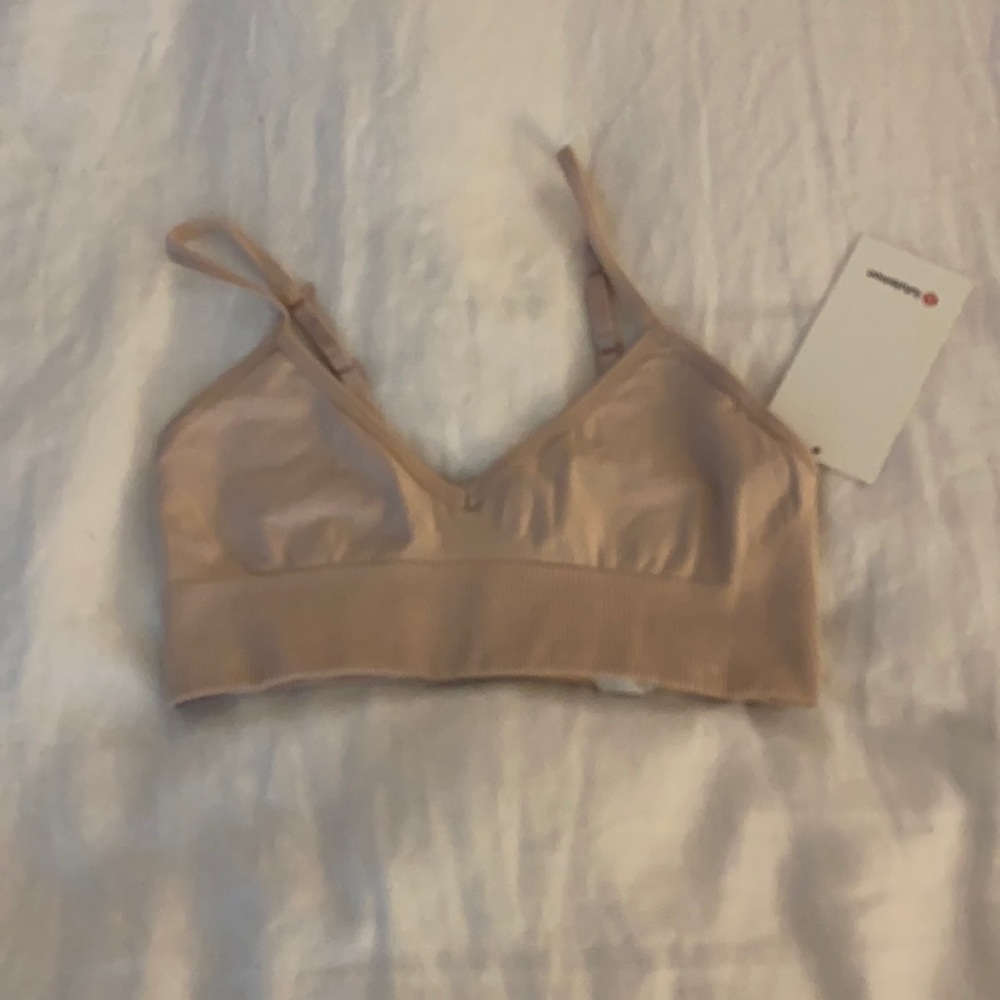 Lululemon Ebb to Street Bra